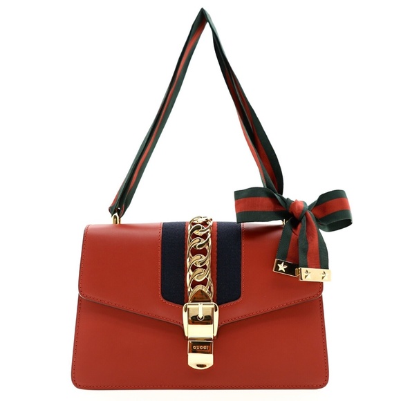Gucci Sylvie Shoulder Bag Red Leather New - Picture 1 of 7